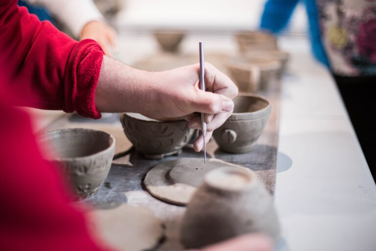 Adult pottery course